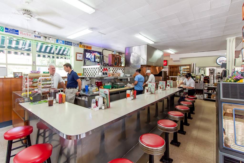 Nikkis Drive Inn | restaurant | 899 Cherokee Blvd, Chattanooga, TN 37405, USA | 4232659015 OR +1 423-265-9015