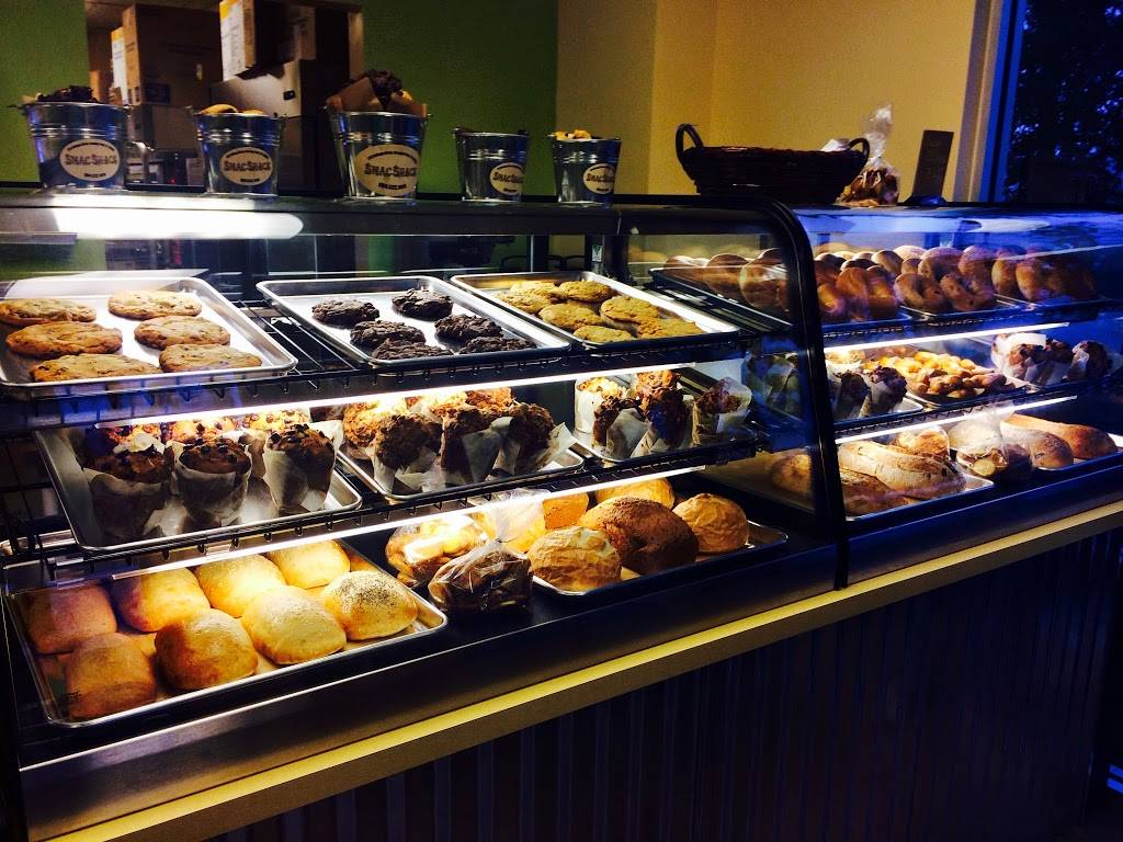 SnacShack Bakery & Catering | bakery | 283 College Dr Suite V0114, Orange Park, FL 32065, USA | 9043221414 OR +1 904-322-1414
