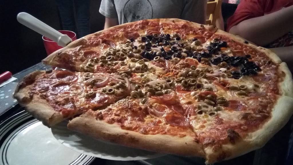 Sals Pizza & Pasta House | restaurant | 6582 Gateway Ave, Sarasota, FL 34231, USA | 9419260022 OR +1 941-926-0022