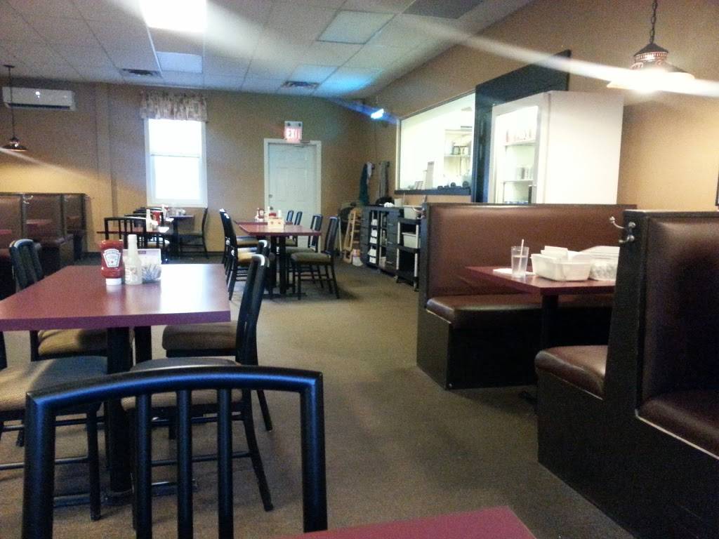 J & Ps Family Restaurant | restaurant | 352 Main Street Bath, Bath, ON K0H 1G0, Canada | 6133523481 OR +1 613-352-3481