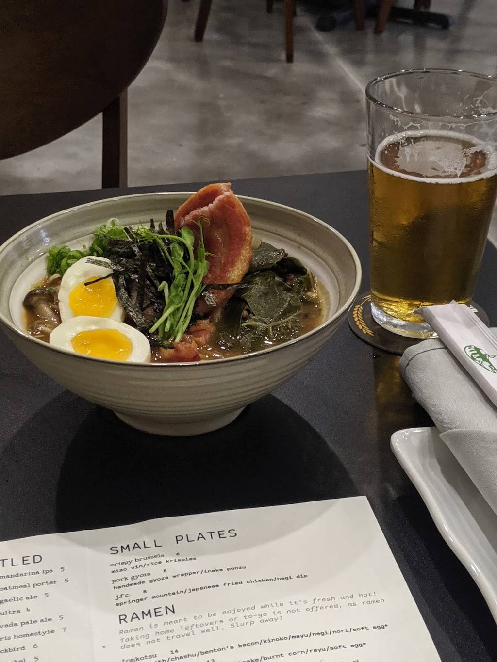 Fin-two Japanese Ale House | restaurant | 122 S Central St, Knoxville, TN 37902, USA | 8654373105 OR +1 865-437-3105