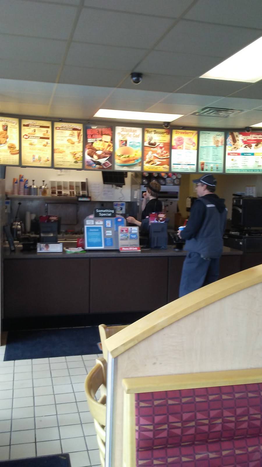 Dairy Queen Grill & Chill | restaurant | 960 N Main St, Bluffton, IN 46714, USA | 2608244404 OR +1 260-824-4404