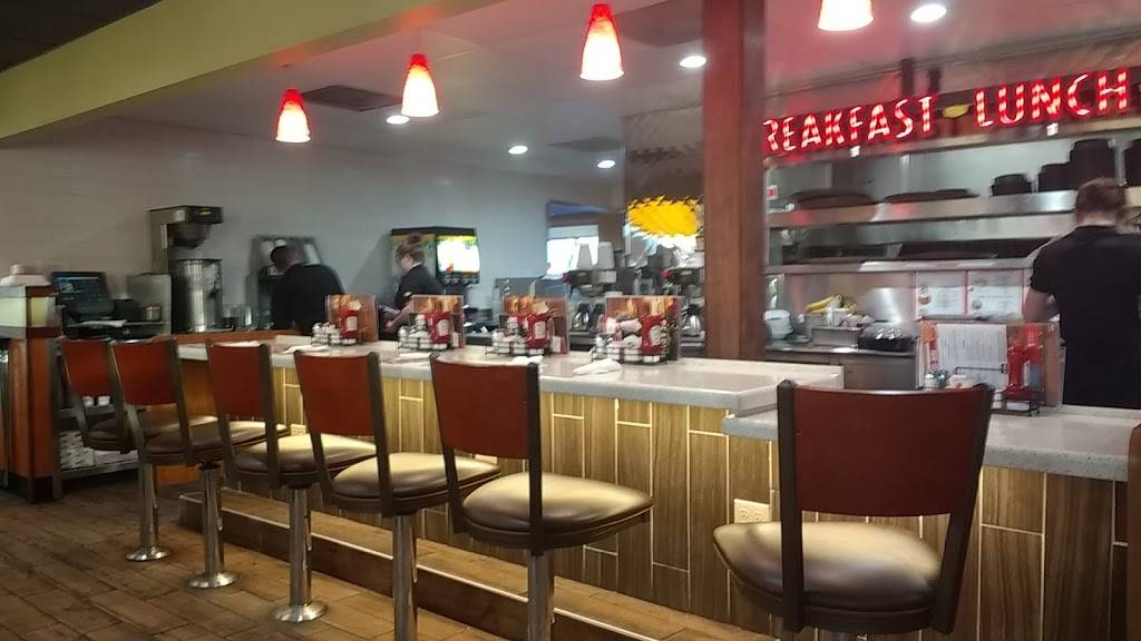 Dennys | restaurant | 1750 W Chandler Blvd, Chandler, AZ 85224, USA | 4807827594 OR +1 480-782-7594