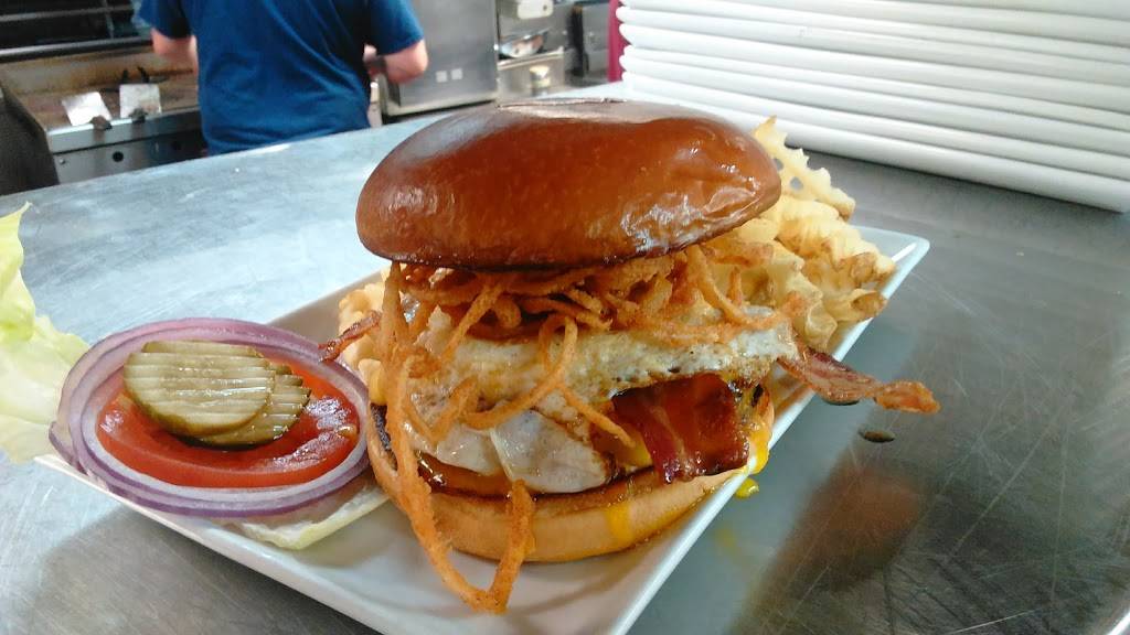 Culpeppers Grill and Bar | restaurant | 3010 W Clay St, St Charles, MO 63301, USA | 6369163102 OR +1 636-916-3102