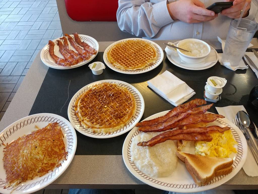 Waffle House | meal takeaway | 1985 US-31, Birmingham, AL 35244, USA | 2059878085 OR +1 205-987-8085