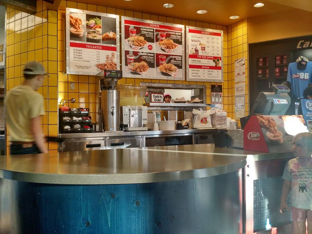 Raising Canes Chicken Fingers | meal takeaway | 4100 Belt Line Rd, Addison, TX 75001, USA | 9728517960 OR +1 972-851-7960
