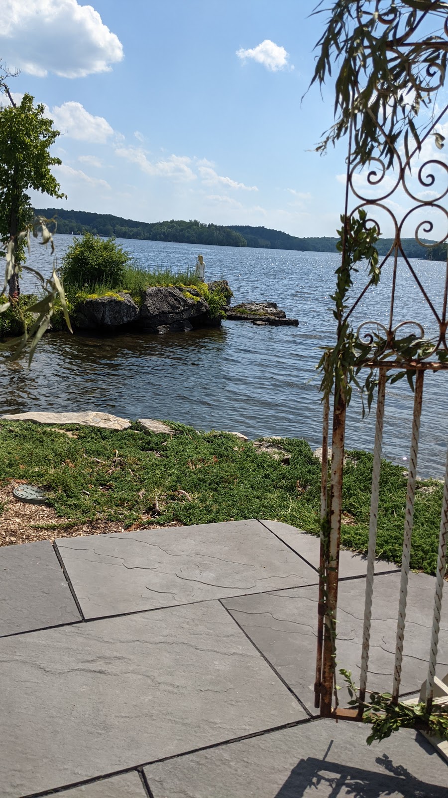 North Shore House | restaurant | 912 Swartswood Rd, Newton, NJ 07860, USA | 9733835460 OR +1 973-383-5460