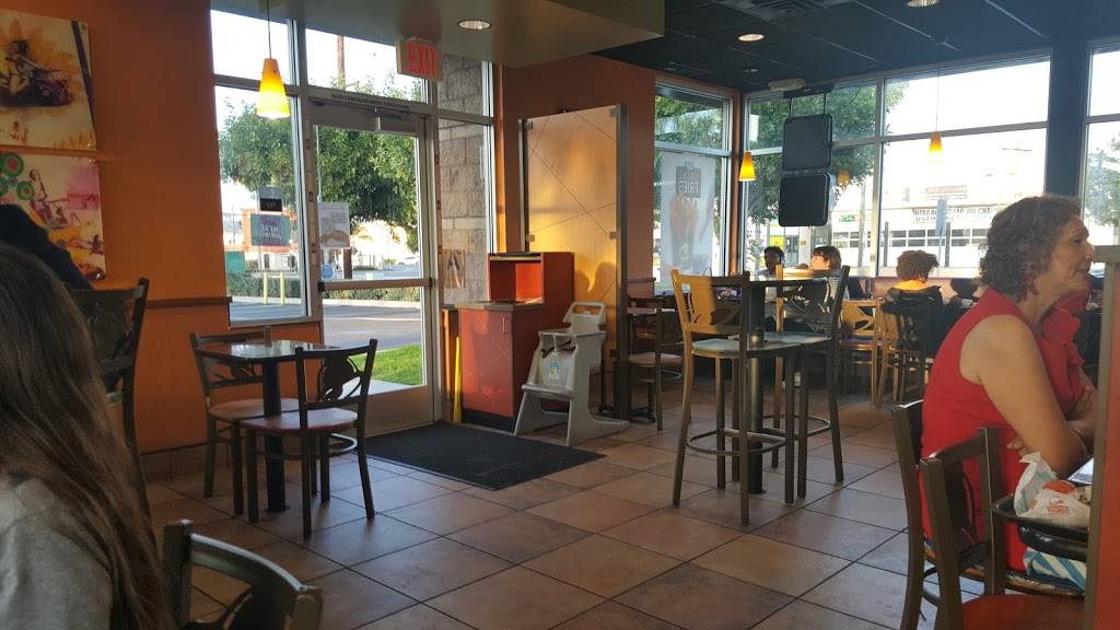 Taco Bell | meal takeaway | 10551 Carmenita Rd, Santa Fe Springs, CA 90670, USA | 5629031283 OR +1 562-903-1283