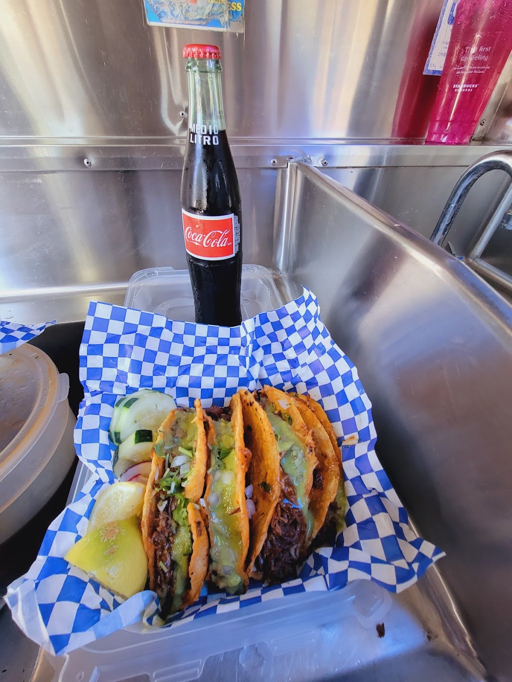 Tacos De La Region Mixteca | restaurant | 541 W Hueneme Rd, Oxnard, CA 93033, USA | 8058273596 OR +1 805-827-3596