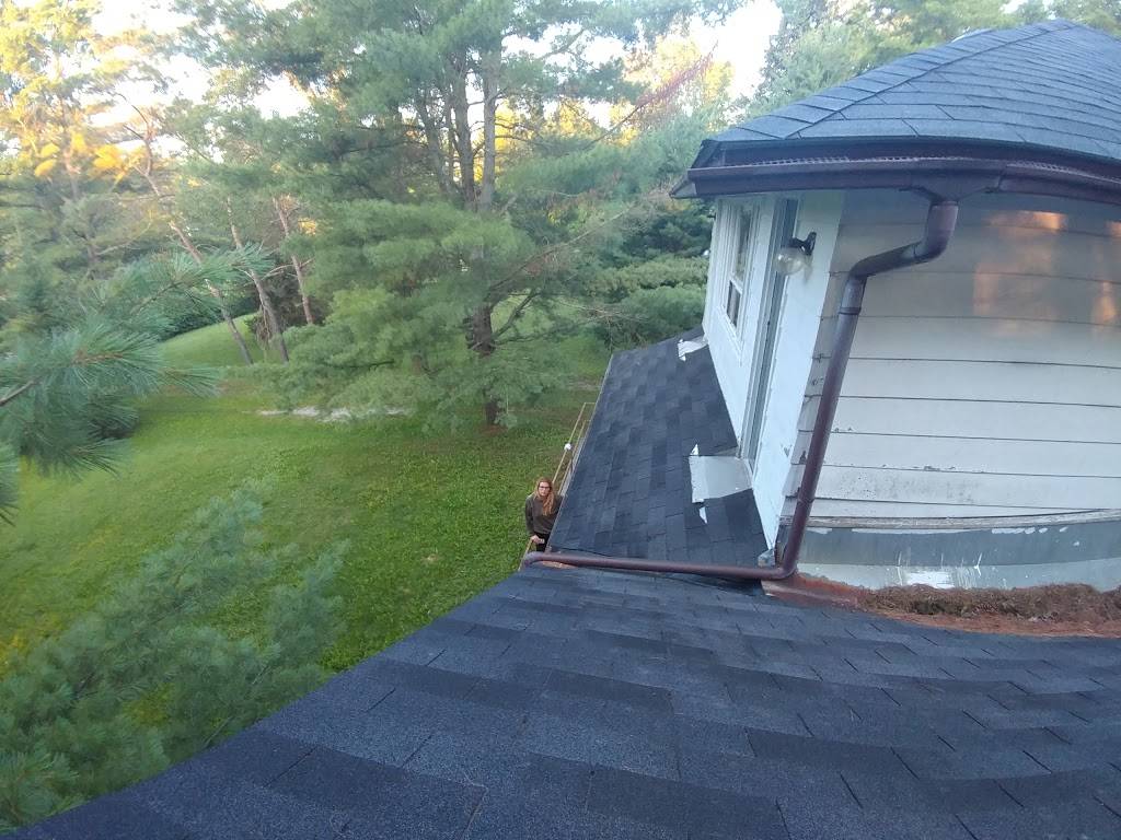 Silver Pines | restaurant | 1613 Kilworthy Rd, Kilworthy, ON P0E 1G0, Canada | 7056892813 OR +1 705-689-2813