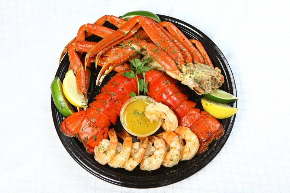 Shrimpies Seafood N Chicken | restaurant | 2101 Carolina St, Gary, IN 46407, USA | 2194270115 OR +1 219-427-0115