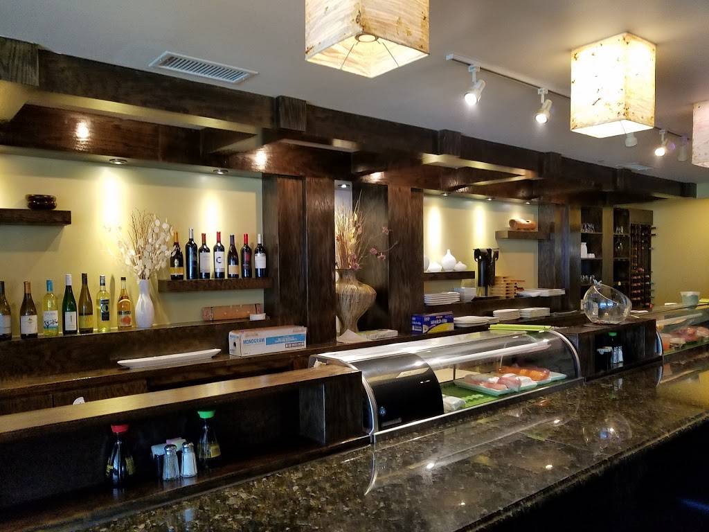 Ming Fu Chinese & Sushi - Matthews | restaurant | 115 W John St, Matthews, NC 28105, USA | 7048446181 OR +1 704-844-6181