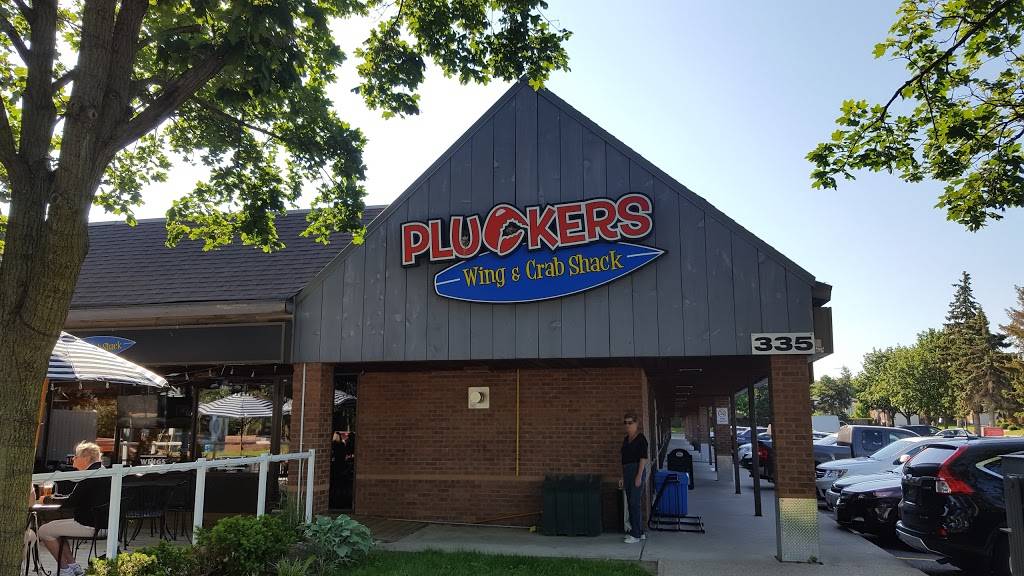 Pluckers | restaurant | 1010 Downsview Dr, Burlington, ON L7T 4H8, Canada | 2893379454 OR +1 289-337-9454