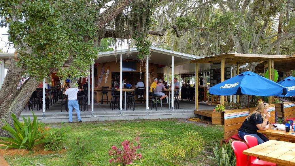 Gill Dawg | restaurant | 5419 Treadway Dr #1, Port Richey, FL 34668, USA | 7278421070 OR +1 727-842-1070