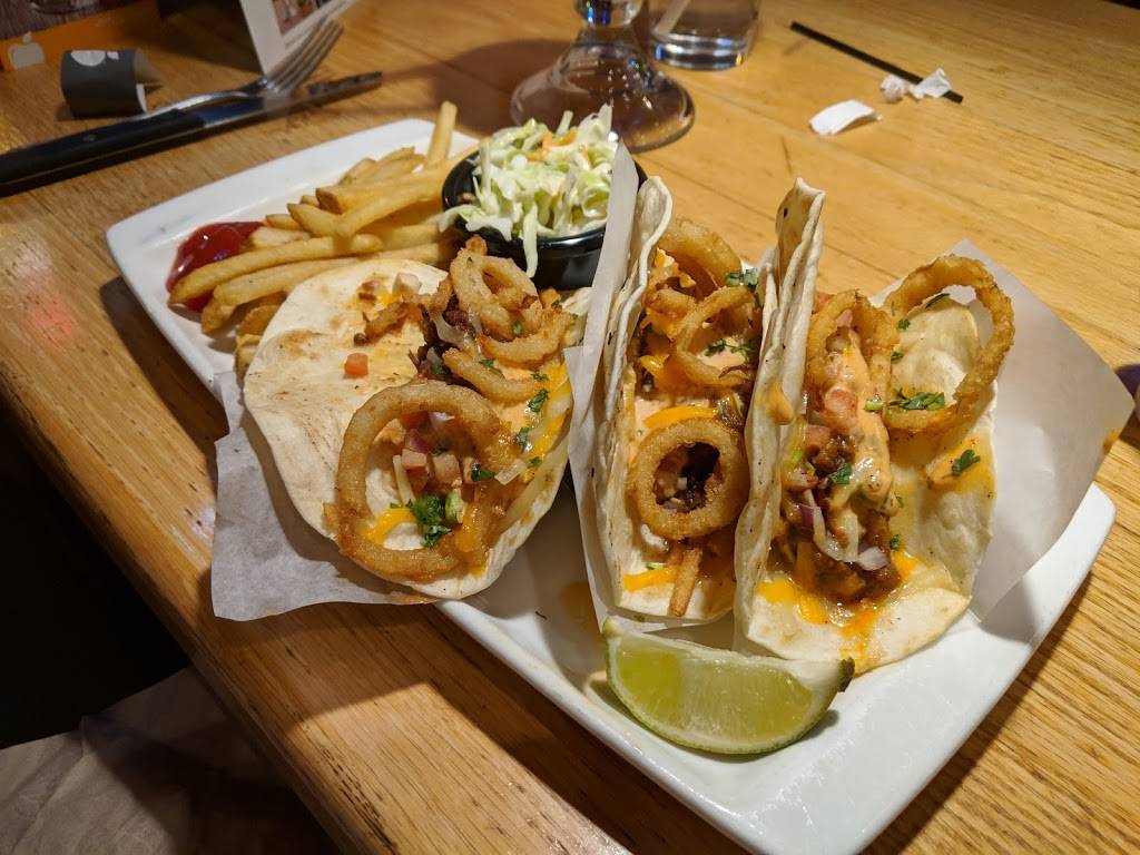 Applebees Grill + Bar | restaurant | 1364 Main St, Sanford, ME 04073, USA | 2073245259 OR +1 207-324-5259