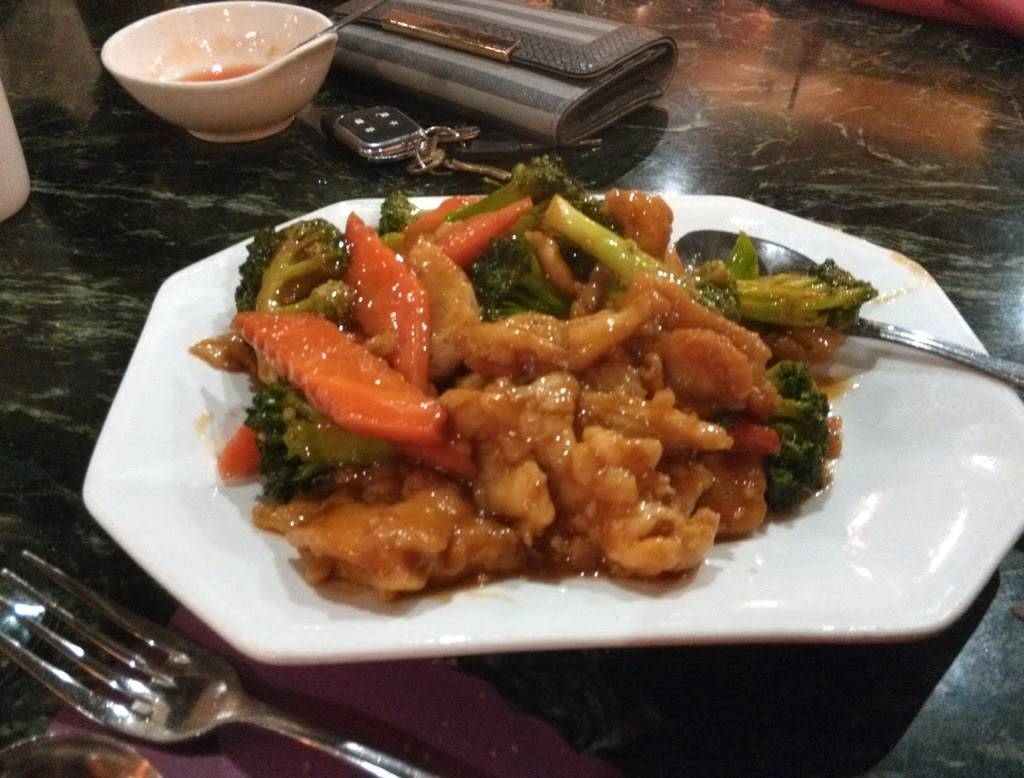 EEST Asian Bistro | restaurant | 3145 N Dysart Rd #C102, Avondale, AZ 85392, USA | 6235350902 OR +1 623-535-0902