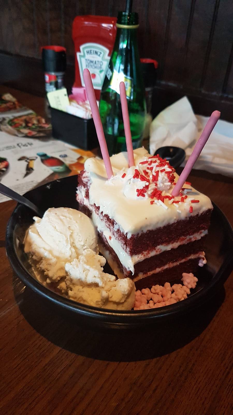 TGI Fridays | restaurant | 620 Scranton Carbondale Hwy, Scranton, PA 18508, USA | 5705585500 OR +1 570-558-5500