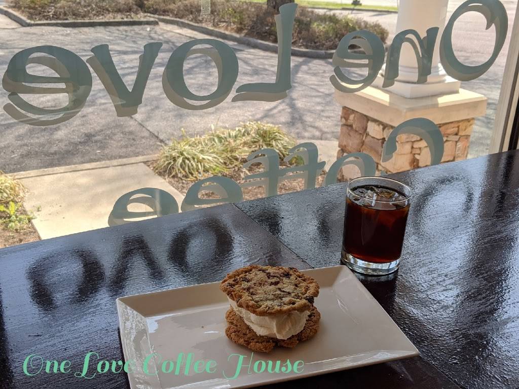 One Love Coffee House | restaurant | 40 Summers Way #102, Roanoke, VA 24019, USA | 5405917843 OR +1 540-591-7843