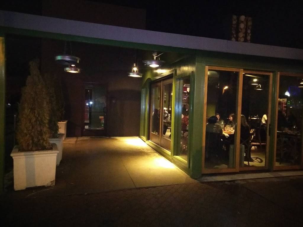 Detroit Axe | restaurant | 344 W Nine Mile Rd, Ferndale, MI 48220, USA | 2482915650 OR +1 248-291-5650