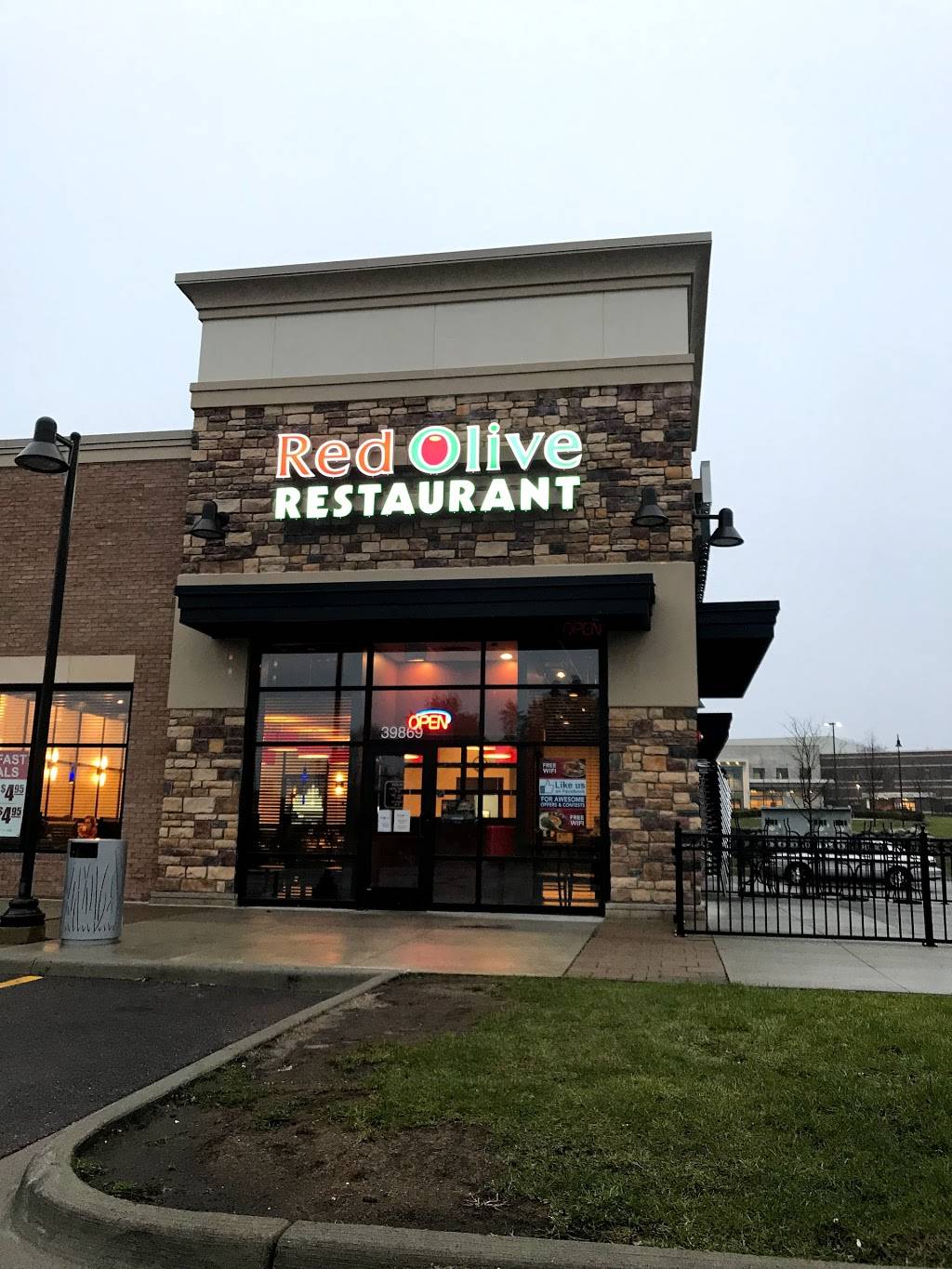 Red Olive Restaurant - Northville | restaurant | 39869 Traditions Dr, Northville, MI 48167, USA | 2489242875 OR +1 248-924-2875