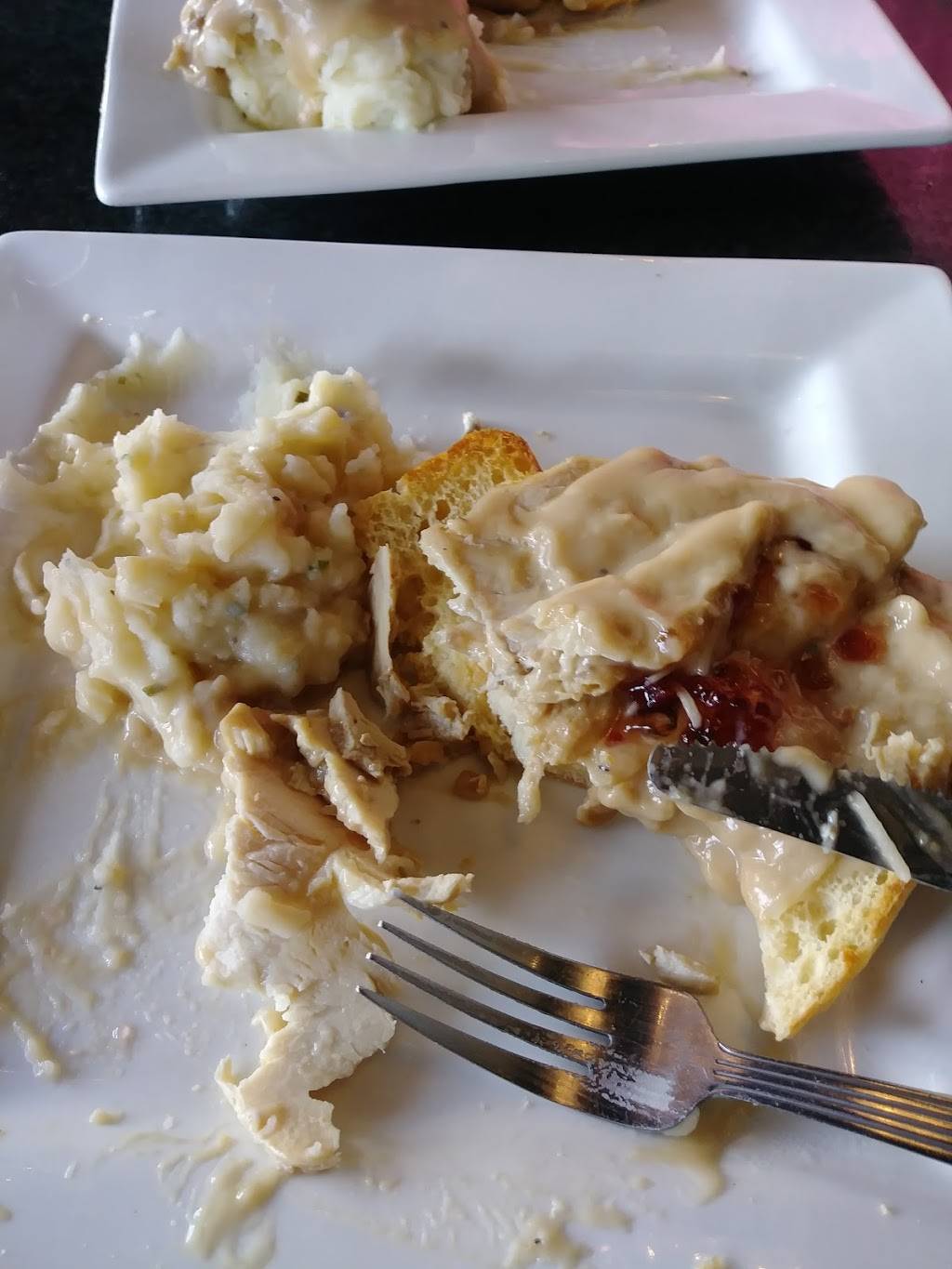 Hug-Hes Cafe | restaurant | 360 E 2600 N, North Ogden, UT 84414, USA | 8016053925 OR +1 801-605-3925