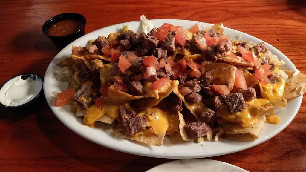 Mullens | restaurant | 7301 N Western Ave, Chicago, IL 60645, USA | 7734652113 OR +1 773-465-2113