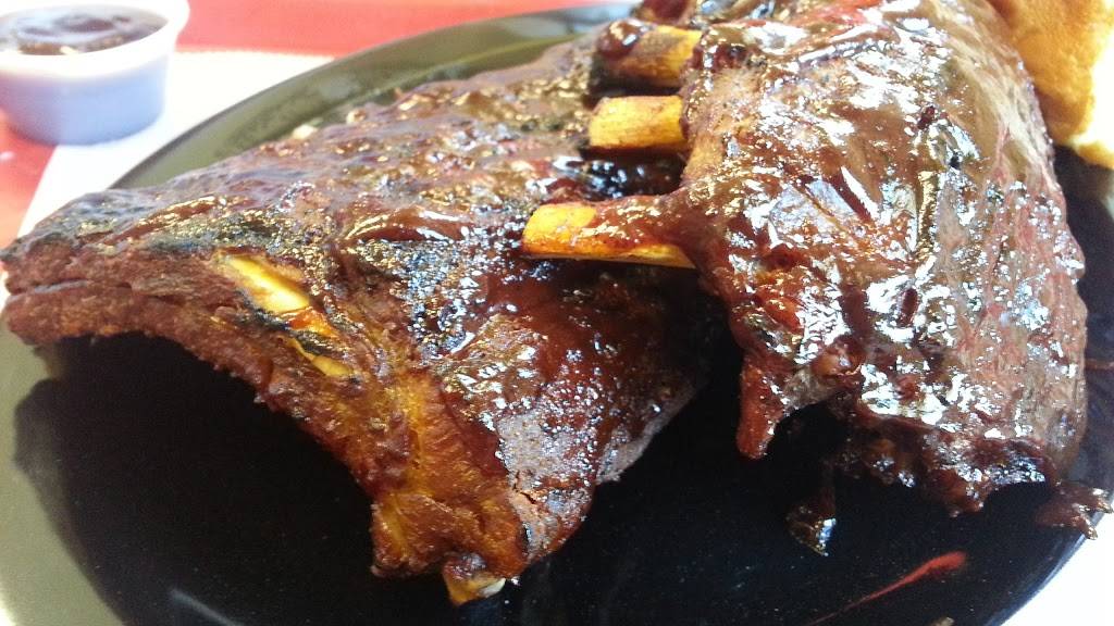 Blues BBQ & Catering | restaurant | 1109 Jefferson Rd, South Charleston, WV 25309, USA | 3047448335 OR +1 304-744-8335