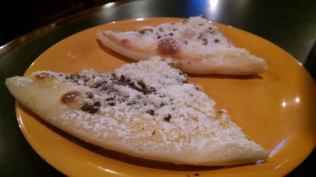 Dimaggios Italian Restaurant | restaurant | 808 Broadway, Highland, IL 62249, USA | 6186541977 OR +1 618-654-1977