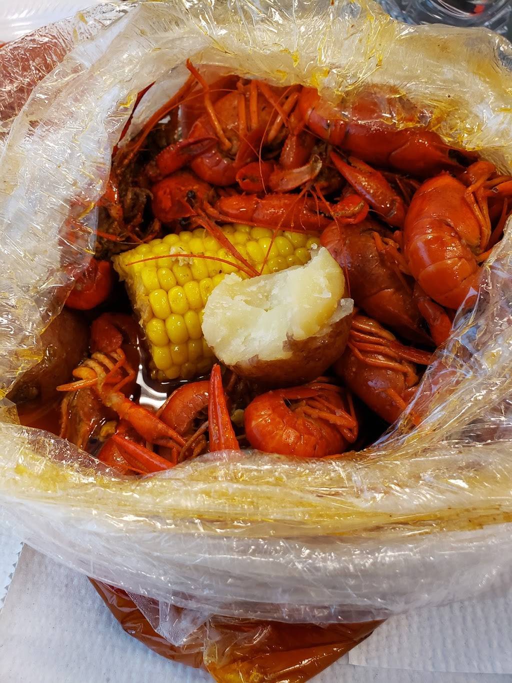 Crab & Claw Seafood | restaurant | 7932 S Great Trinity Forest Way #114A, Dallas, TX 75217, USA | 4697098285 OR +1 469-709-8285