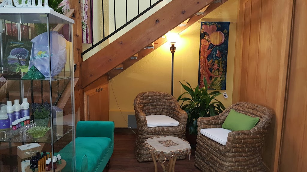 Essential Wellness AromaDome Wellness Center | restaurant | 296 E Main St, Ashland, OR 97520, USA | 5415521244 OR +1 541-552-1244
