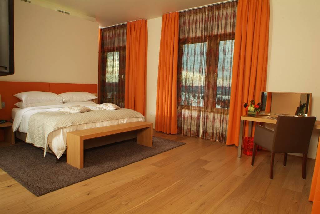 Lenape Heights Golf Resort | restaurant | 950 Golf Course Rd, Ford City, PA 16226, USA | 7247632201 OR +1 724-763-2201