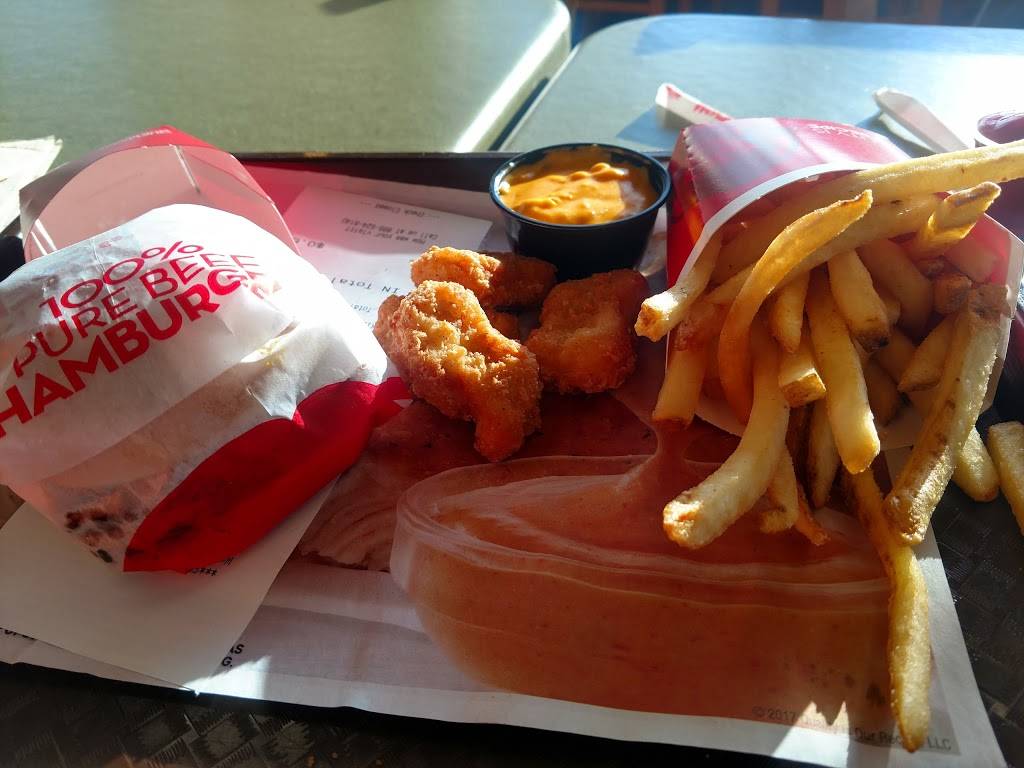 Wendys | restaurant | 1101 Riley St, Folsom, CA 95630, USA | 9169830241 OR +1 916-983-0241