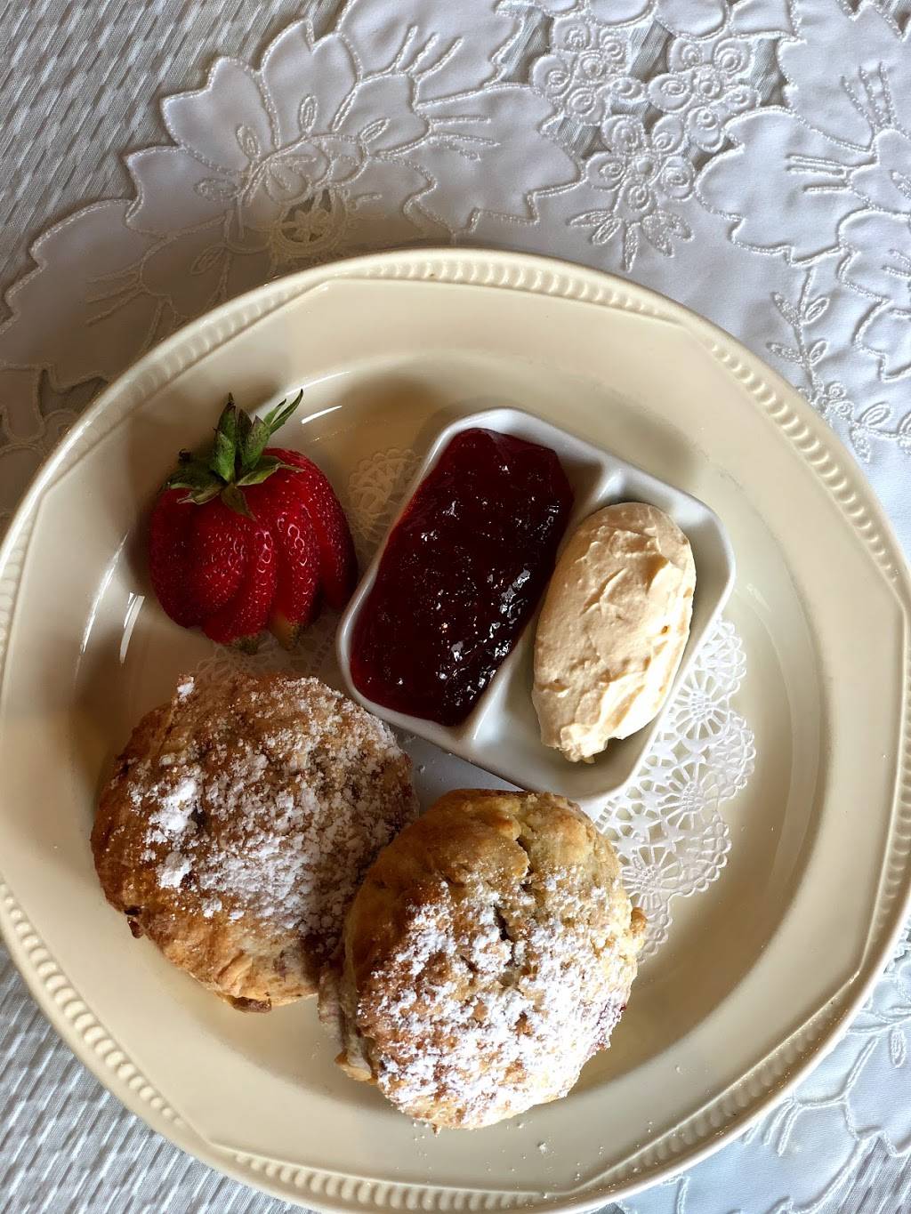 The Tea Room | restaurant | 223 Queen St S, Mississauga, ON L5M 1L6, Canada | 9055427674 OR +1 905-542-7674