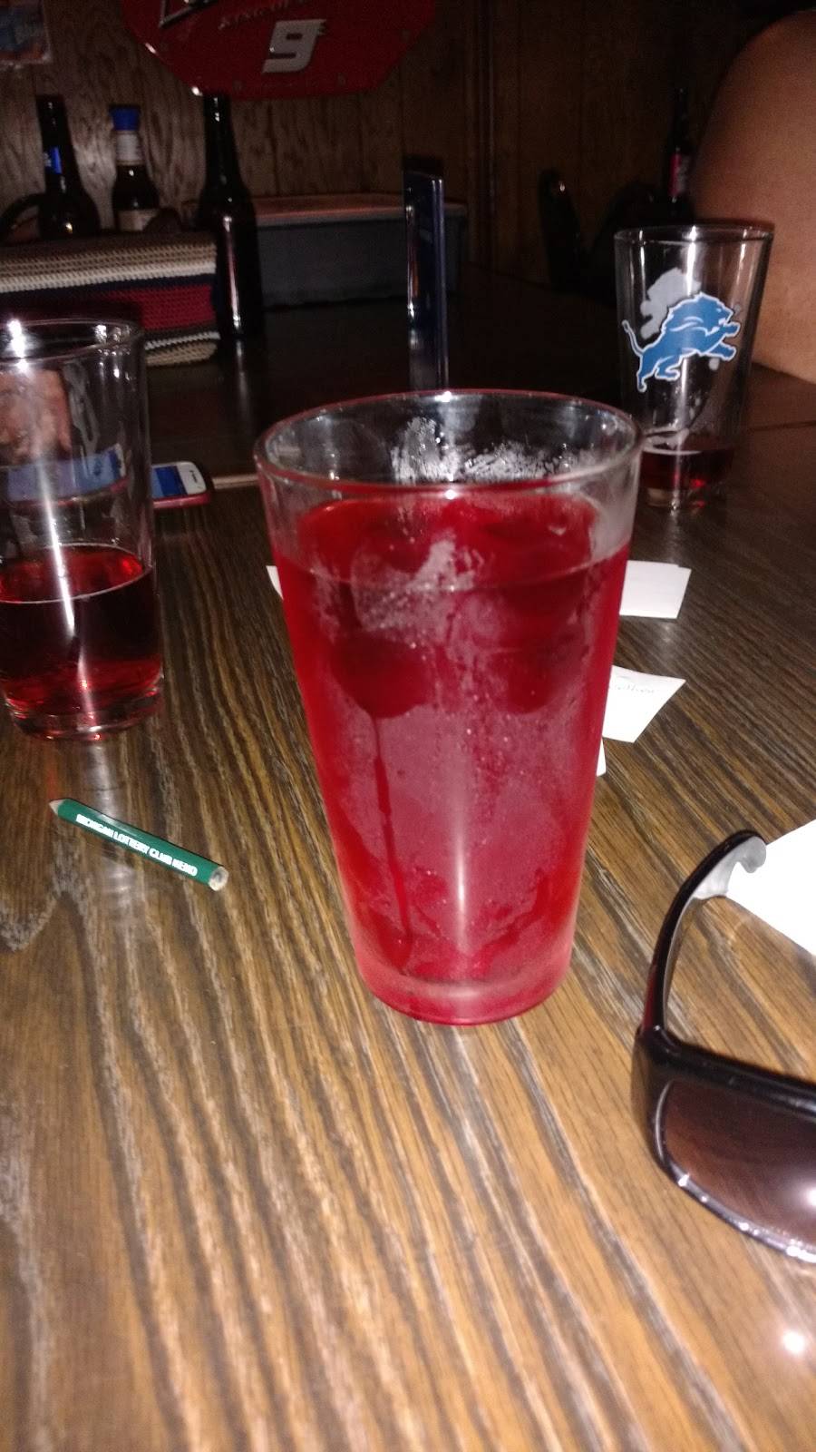 Binks Trapper Joes | restaurant | 3386 Saginaw St, Burton, MI 48529, USA | 8107424271 OR +1 810-742-4271