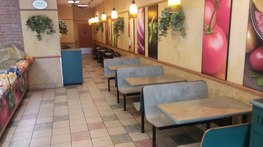 Subway Restaurants | restaurant | 5839 SW 75th Street Suite 107 Phase IIA, Tower Square Shopping Center, Gainesville, FL 32608, USA | 3523777178 OR +1 352-377-7178