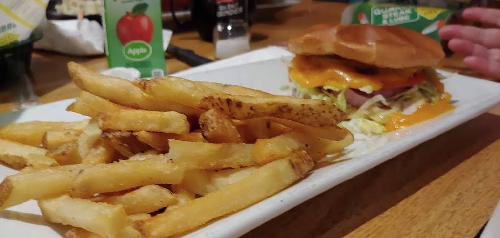 Quaker Steak & Lube | restaurant | 12832 Jefferson Ave, Newport News, VA 23608, USA | 7578745823 OR +1 757-874-5823