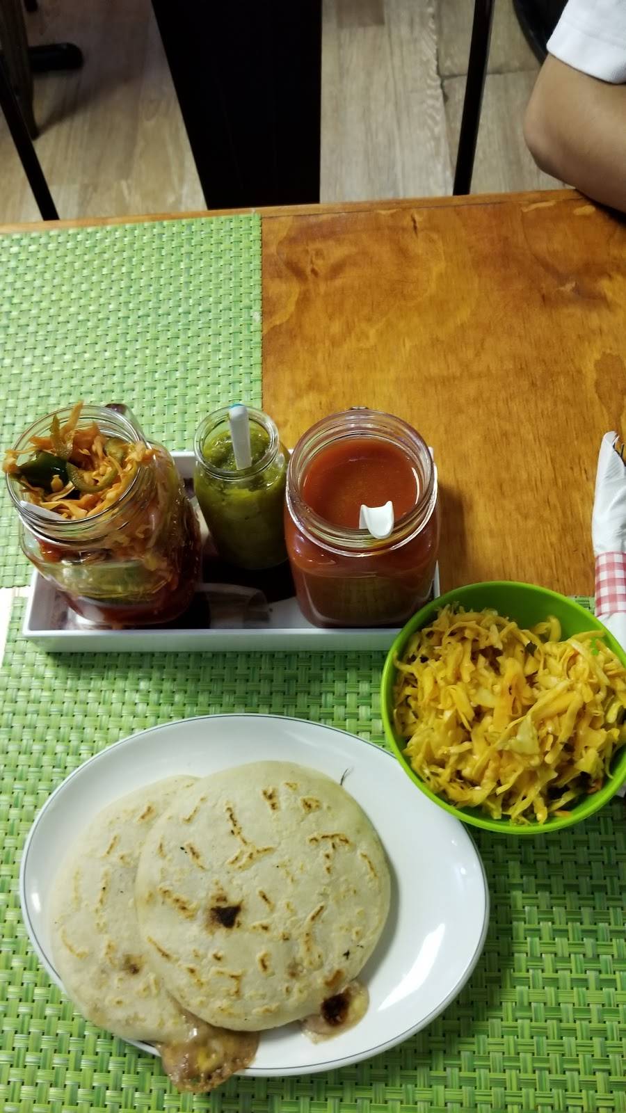 El Vicentino | restaurant | 43-37 162nd St, Flushing, NY 11358, USA | 7188867825 OR +1 718-886-7825