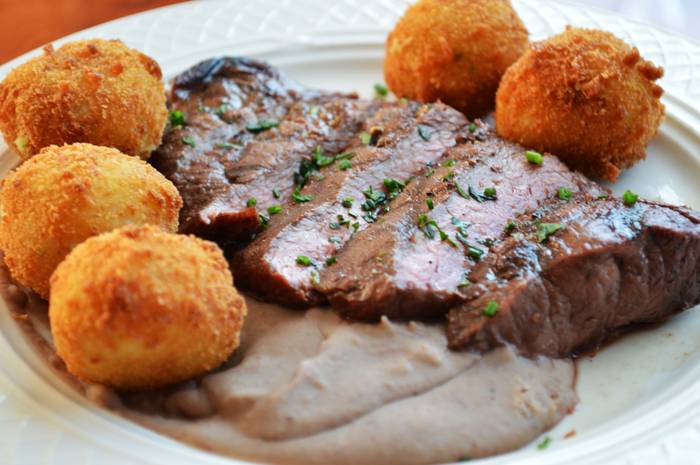 The Braddock Inn | restaurant | 4830 Schley Ave, Braddock Heights, MD 21714, USA | 3013714830 OR +1 301-371-4830