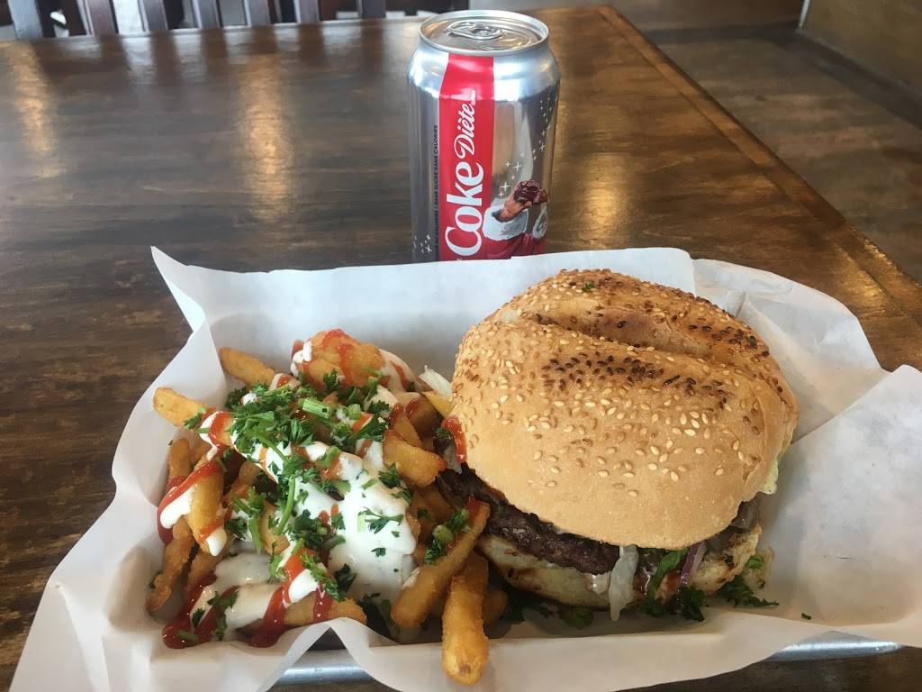 Yummis/Chip-N-Dip | restaurant | 9839 Yonge St, Richmond Hill, ON L4C 1V2, Canada | 9057638200 OR +1 905-763-8200