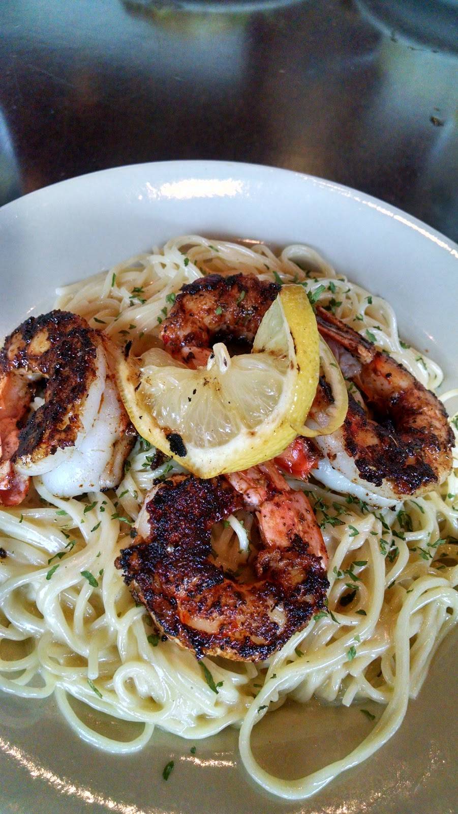 Southern Lights Bistro | restaurant | 2415 Lawndale Dr, Greensboro, NC 27408, USA | 3363799414 OR +1 336-379-9414