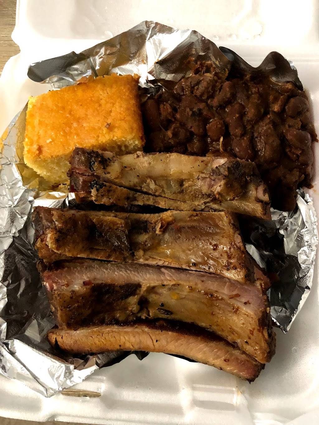 Huntspoint BBQ & MEATery | restaurant | 114 Calef Hwy, Epping, NH 03042, USA | 6036795700 OR +1 603-679-5700