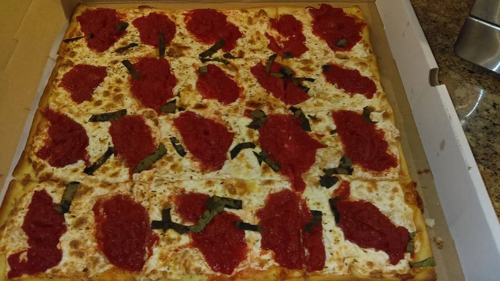 Emilios Pizza | restaurant | 3843 E Tremont Ave, Bronx, NY 10465, USA | 7184090929 OR +1 718-409-0929