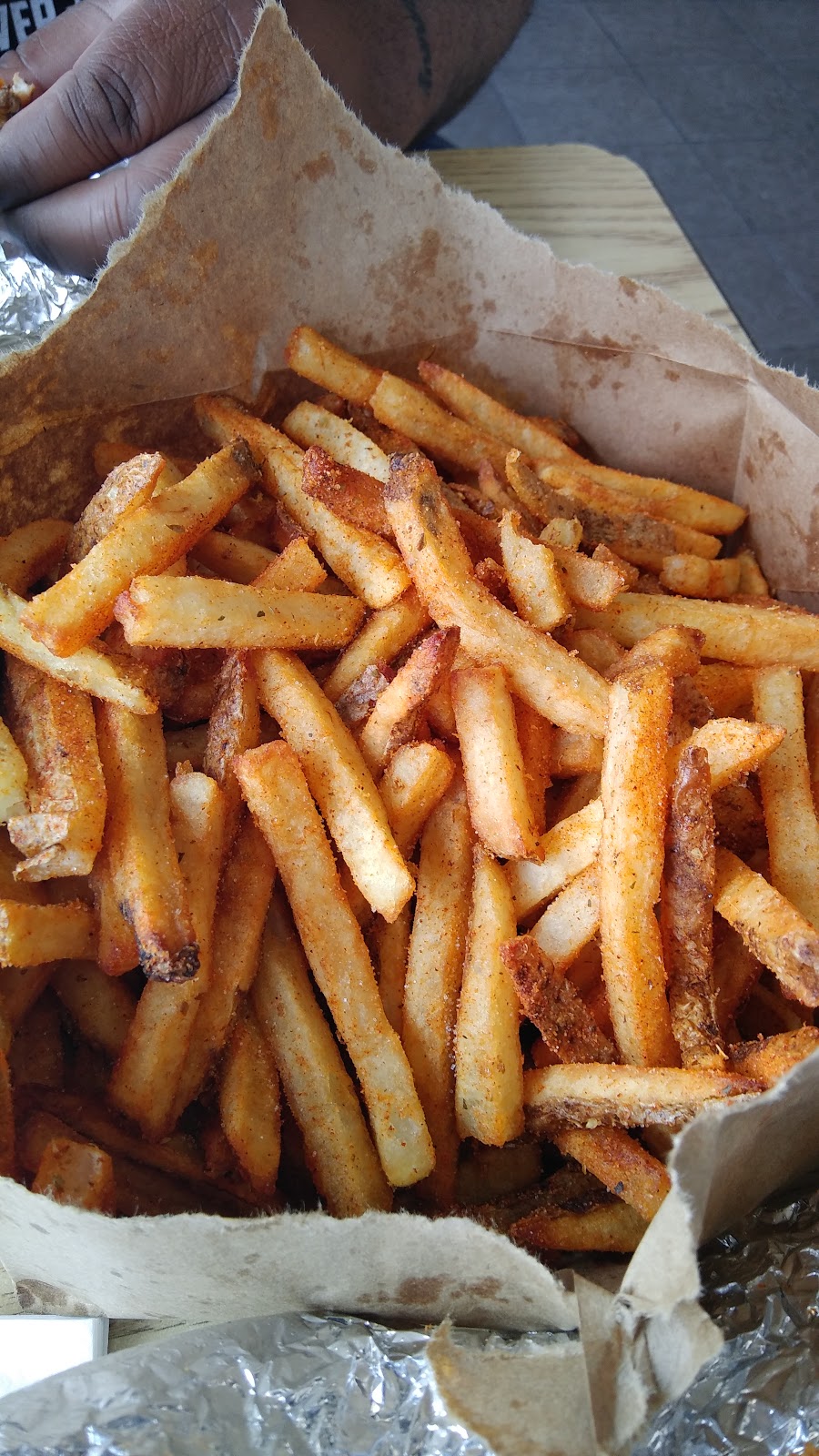 Five Guys | meal takeaway | 1690 Airport Blvd Unit 800, Pensacola, FL 32504, USA | 8504845388 OR +1 850-484-5388