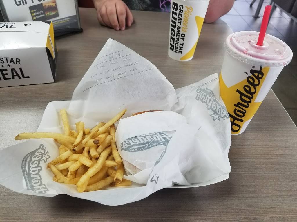 Hardees | restaurant | 1 Gateway Blvd S, Savannah, GA 31419, USA | 9129253869 OR +1 912-925-3869