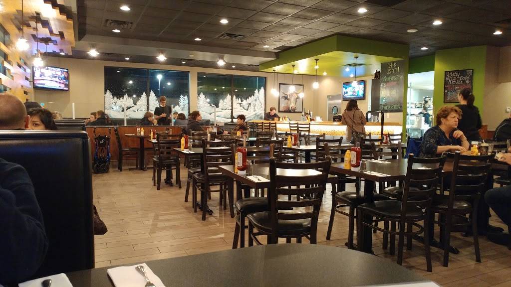 Mamo Burger Bar | restaurant | 13430 Tecumseh Rd E, Tecumseh, ON N8N 3N7, Canada | 5197353999 OR +1 519-735-3999