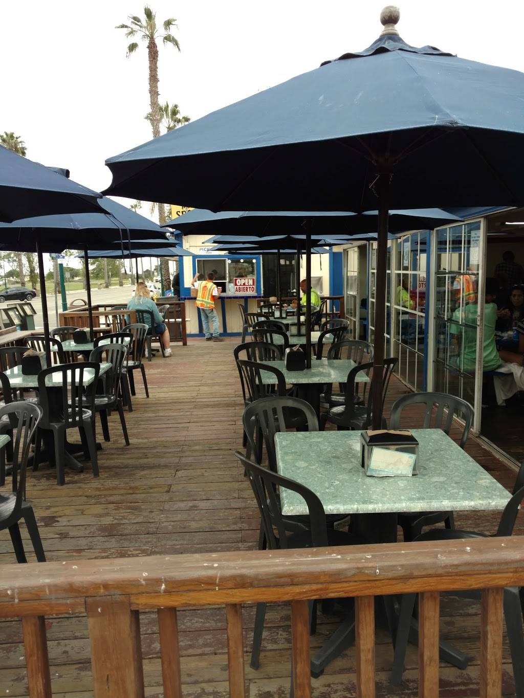 The Spot | restaurant | 389 Linden Ave, Carpinteria, CA 93013, USA | 8056846311 OR +1 805-684-6311