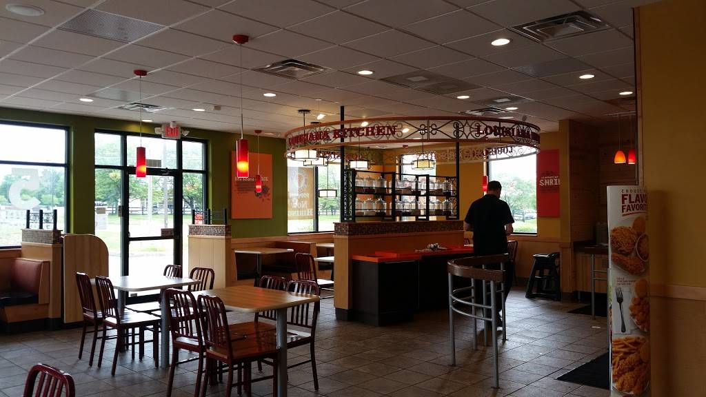 Popeyes Louisiana Kitchen | restaurant | 5111 N Hamilton Rd, Columbus, OH 43230, USA | 6145321811 OR +1 614-532-1811