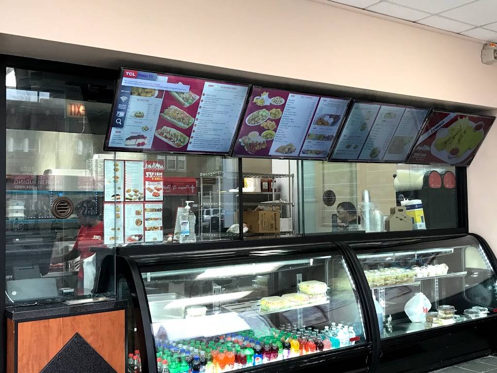 JJ fish , chicken & grill | restaurant | 5211 W North Ave, Chicago, IL 60639, USA | 7734178888 OR +1 773-417-8888