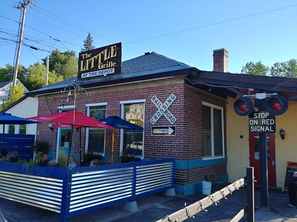 The Little Grille | restaurant | 62 Cottage St, Littleton, NH 03561, USA | 6034440395 OR +1 603-444-0395