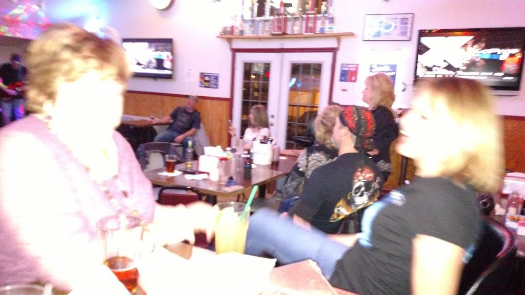 Cliffside Key Club | restaurant | 2118 S Main St, Akron, OH 44301, USA | 3307249770 OR +1 330-724-9770